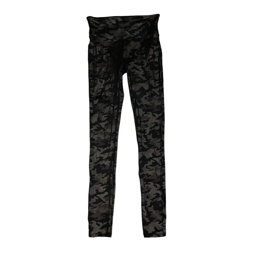 Spanx Legging Womens S Small Black Camo Faux Leather Pull On Wide Band Fitted