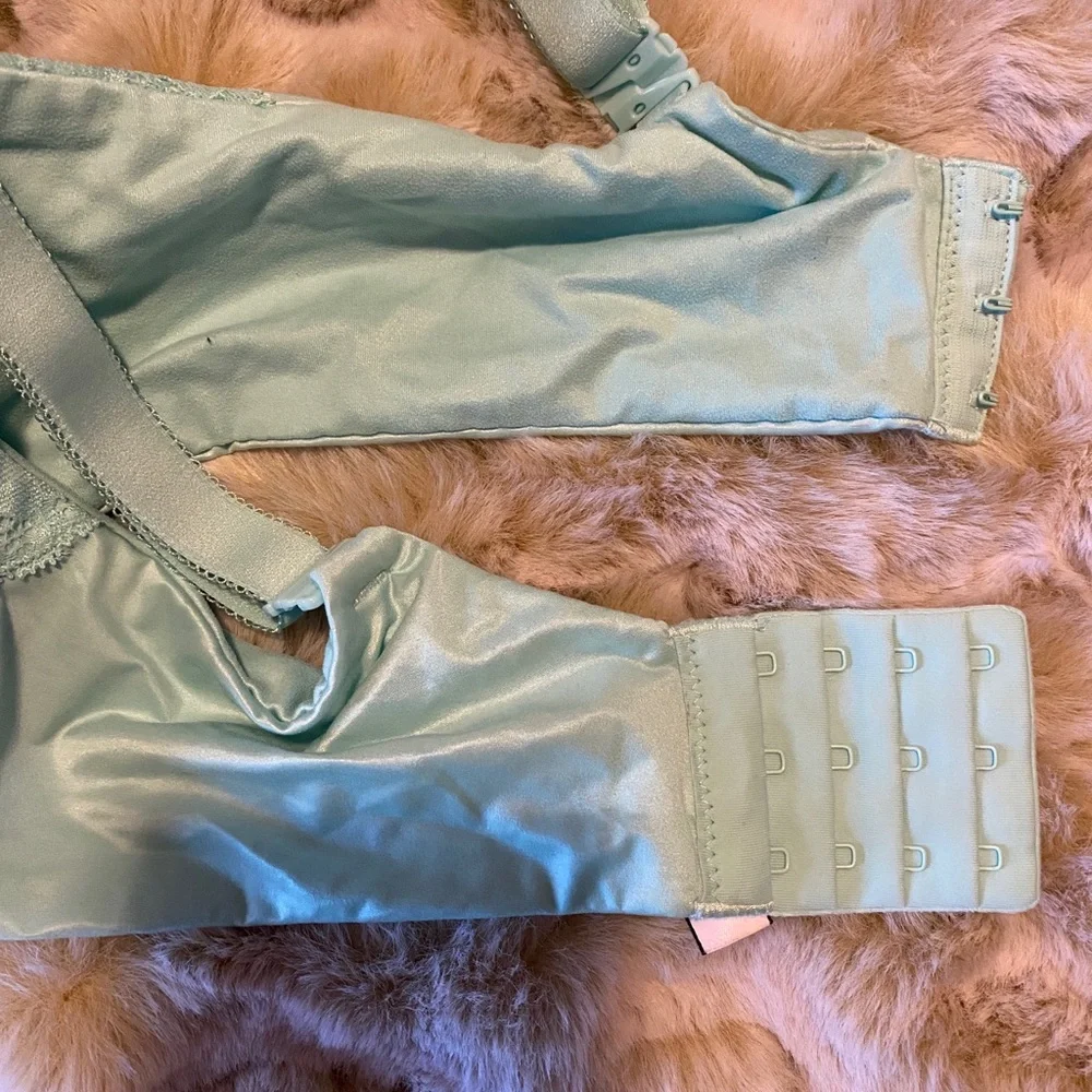 Victorias Secret excellent no