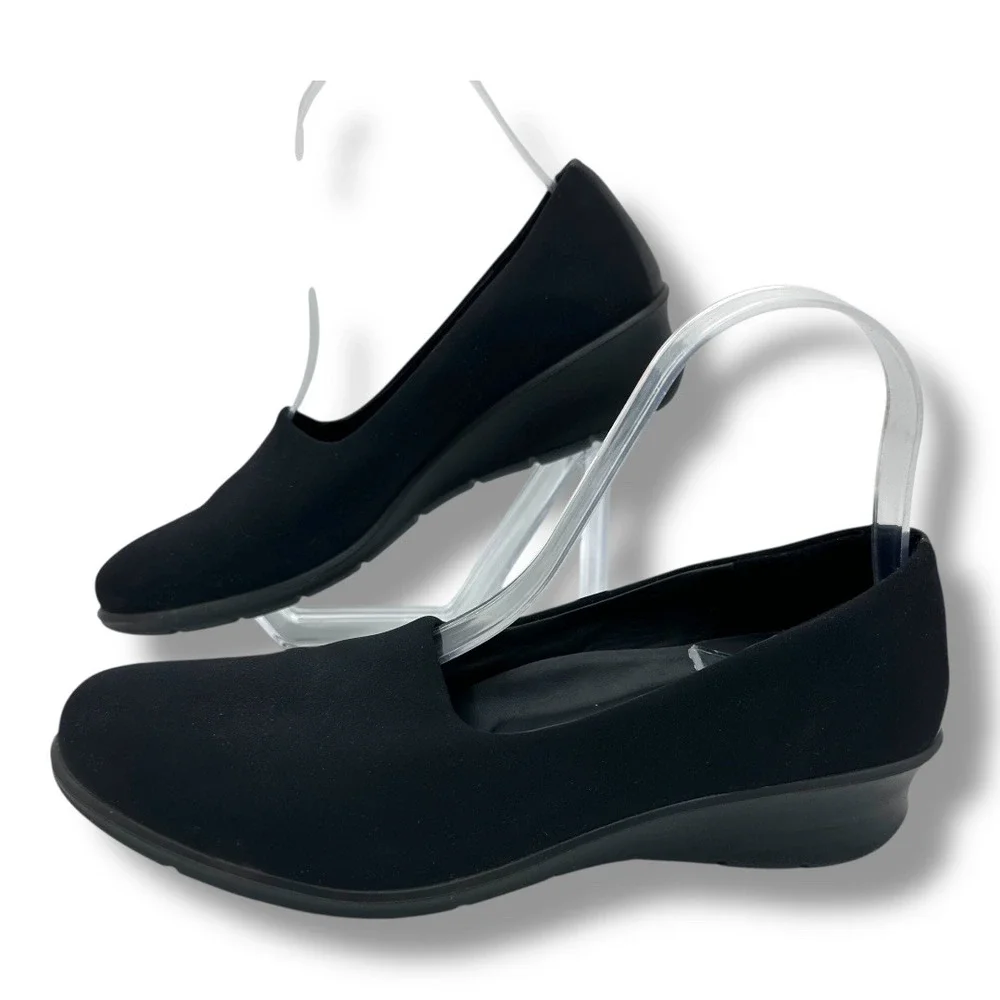 ECCO Women Black Slip On Wedge‎ Comfort Shoes Size 39