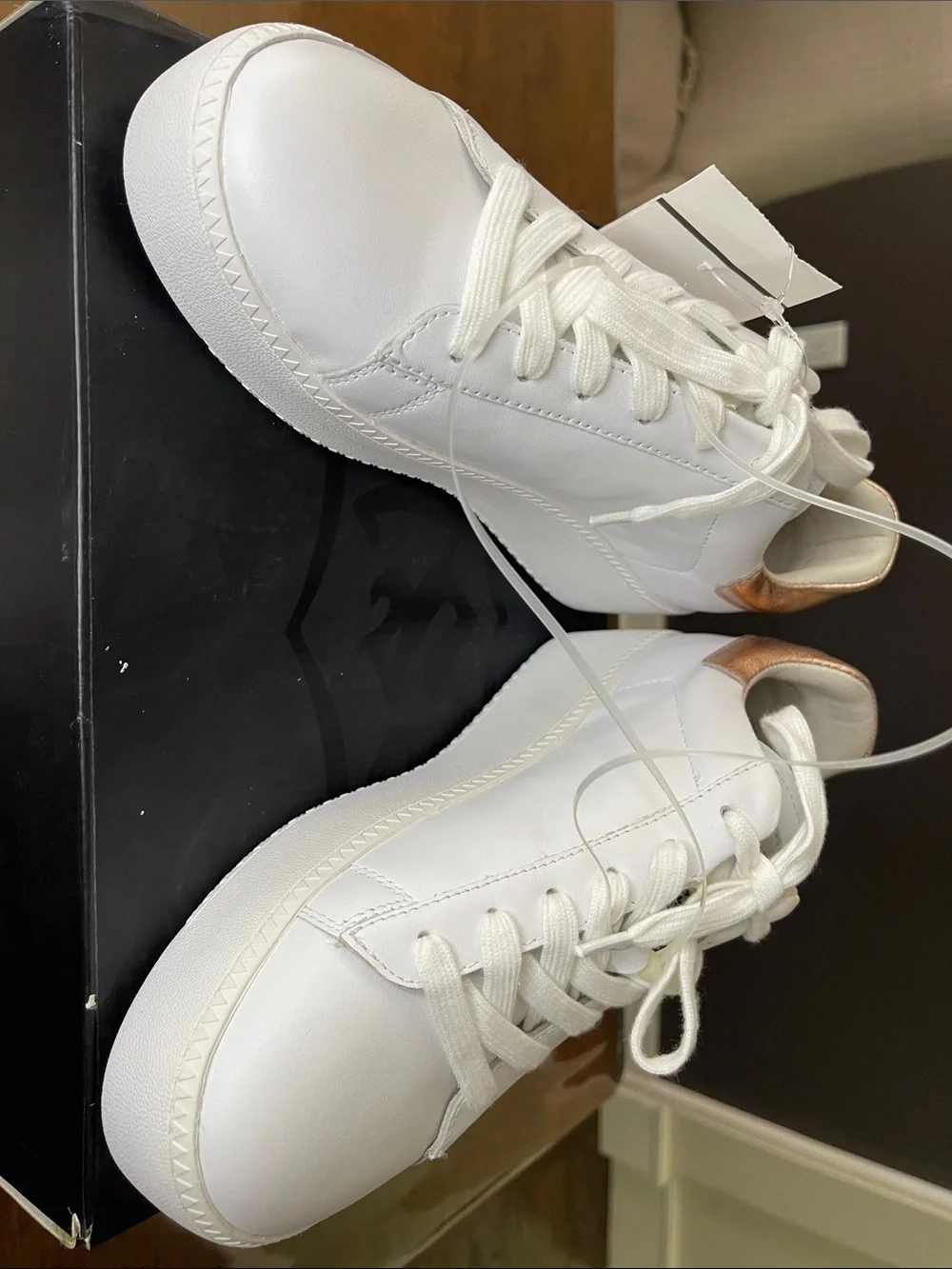 Ash white leather