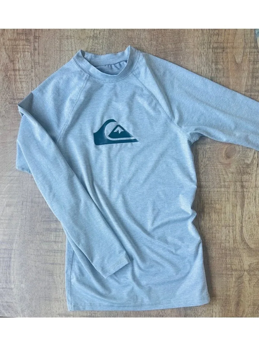 Quiksilver four items