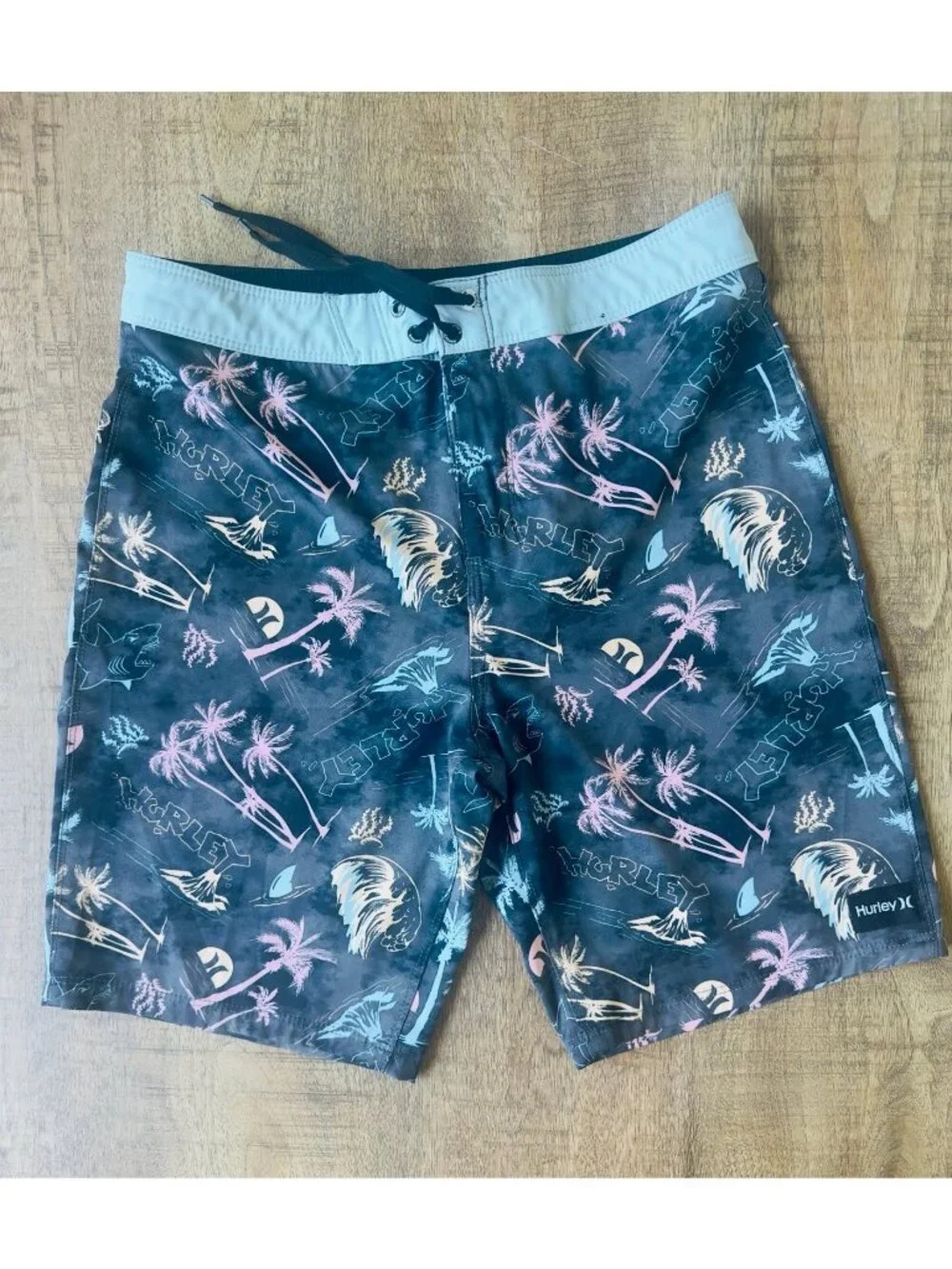 Quiksilver four items