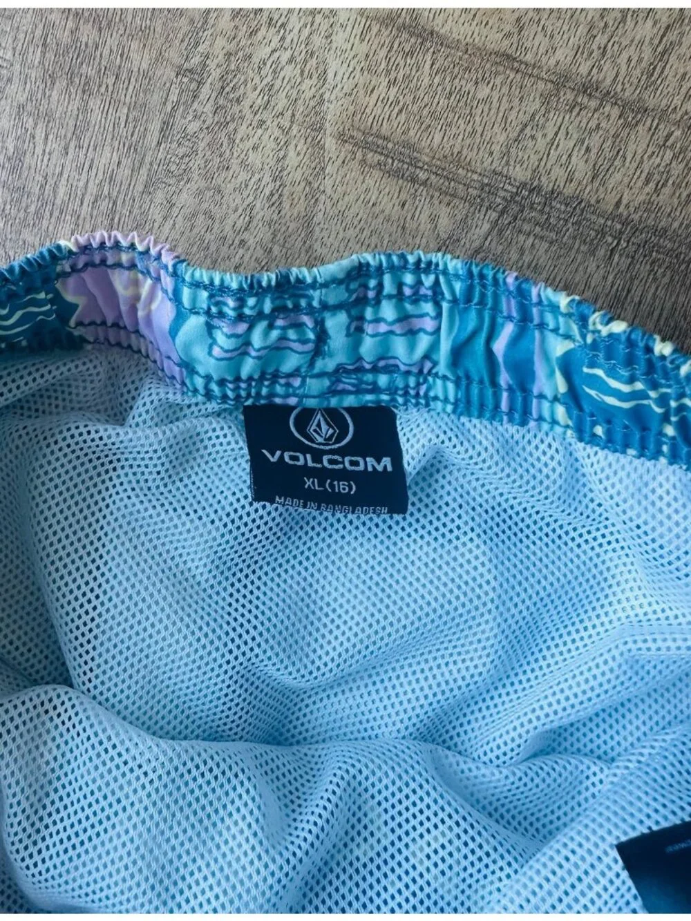 Quiksilver four items
