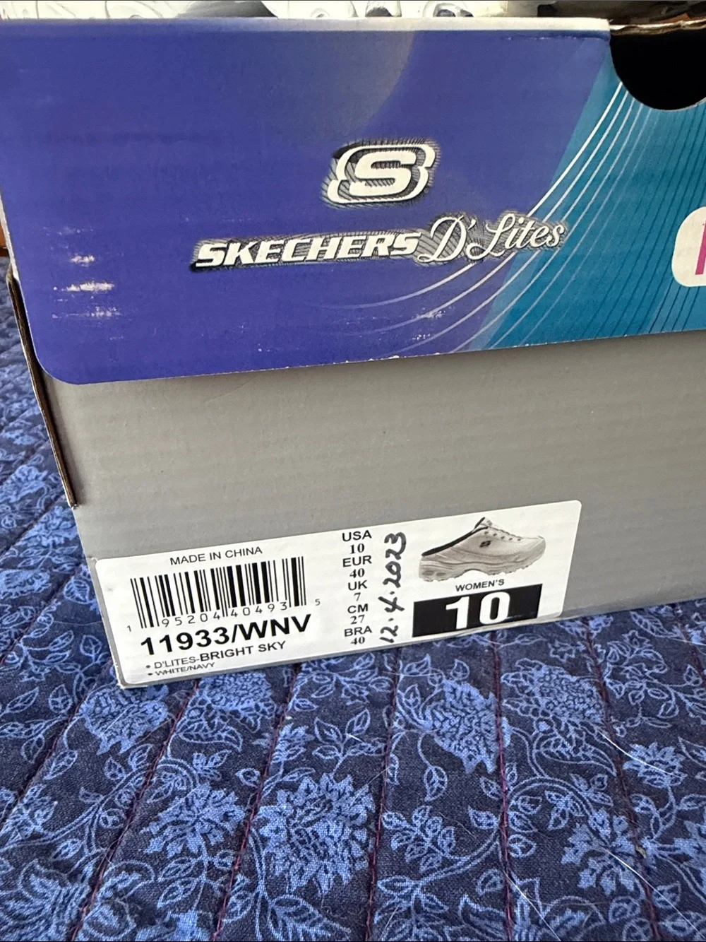 Skechers casual slip