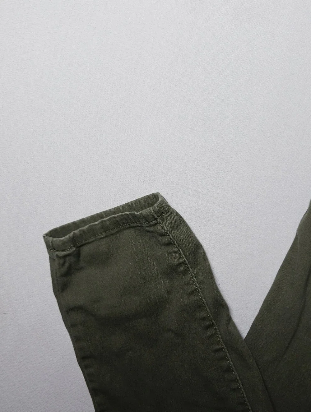American Bazi casual olive