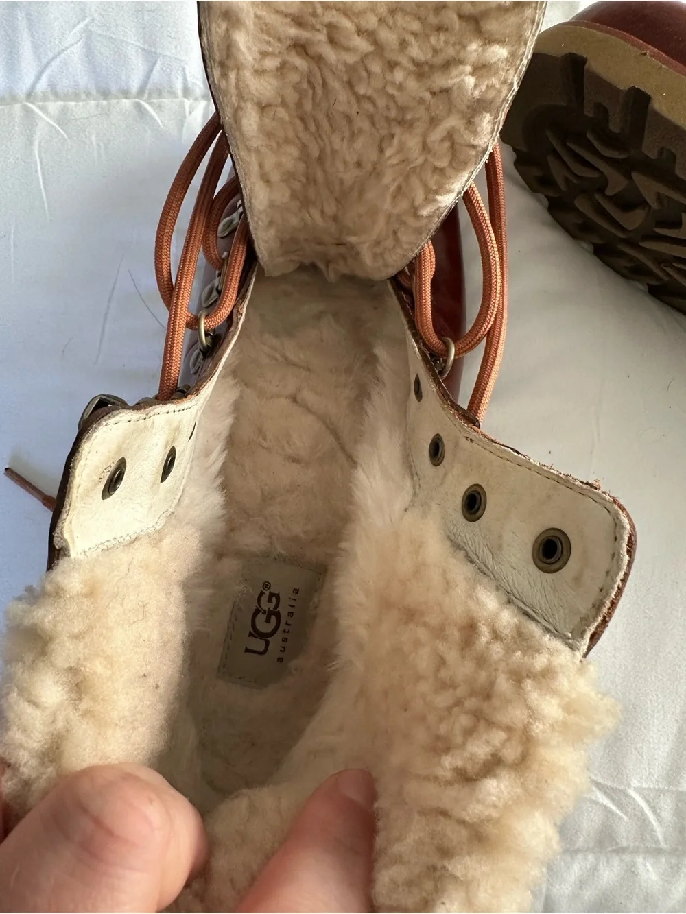 UGG chestnut brown
