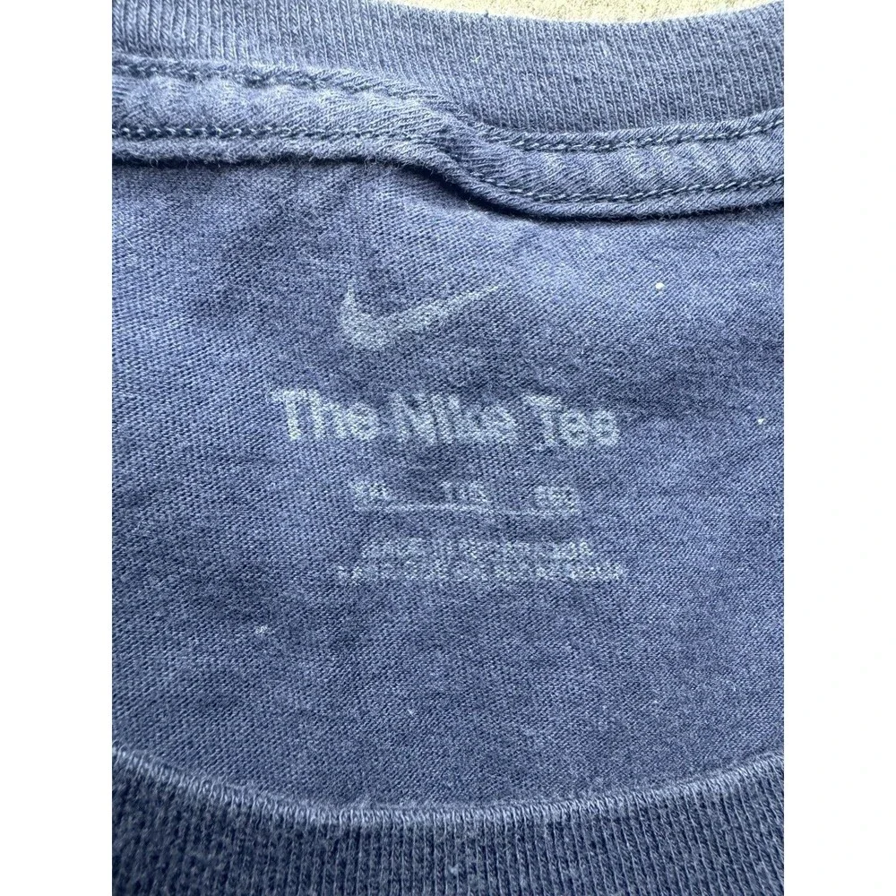 Nike tee men