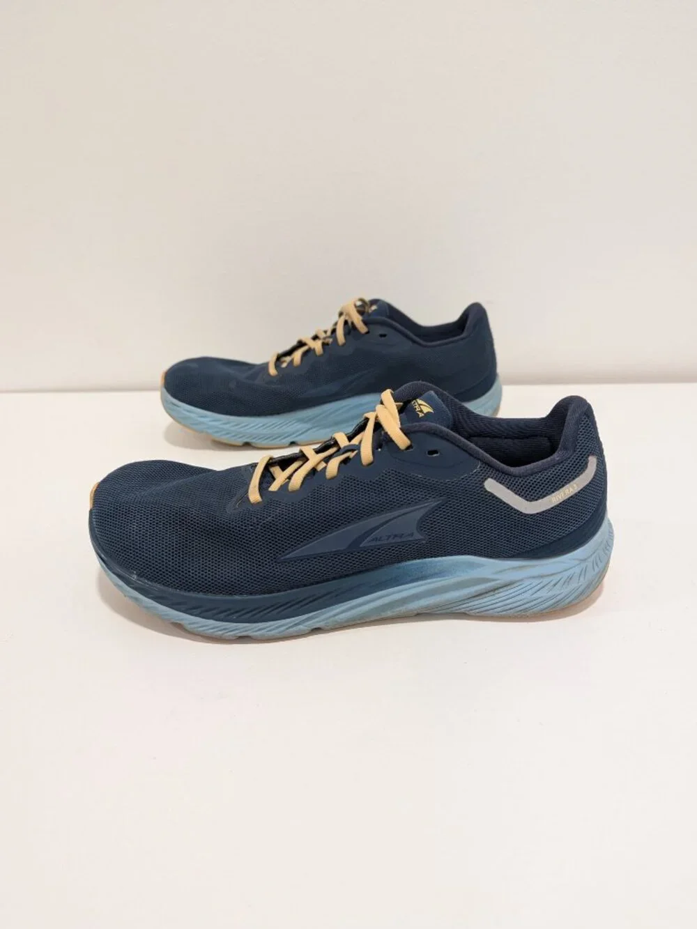Altra good running navy