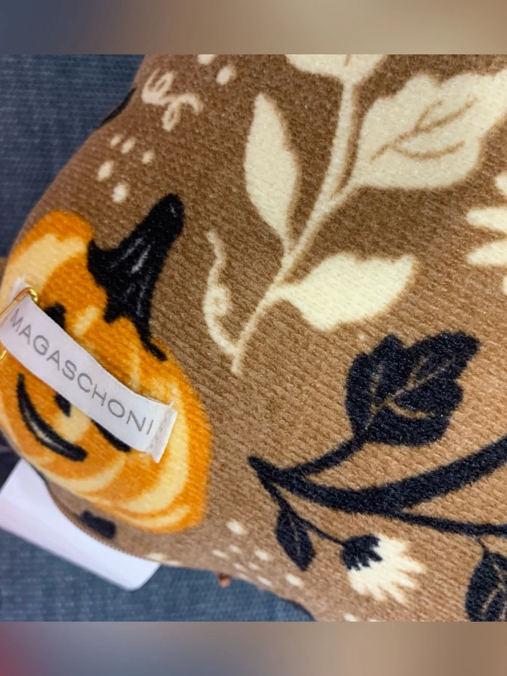Magaschoni Decorative Halloween Pillow 20