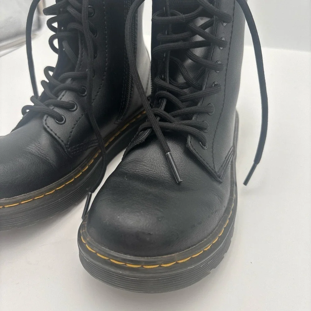 Dr. Martens stylish black