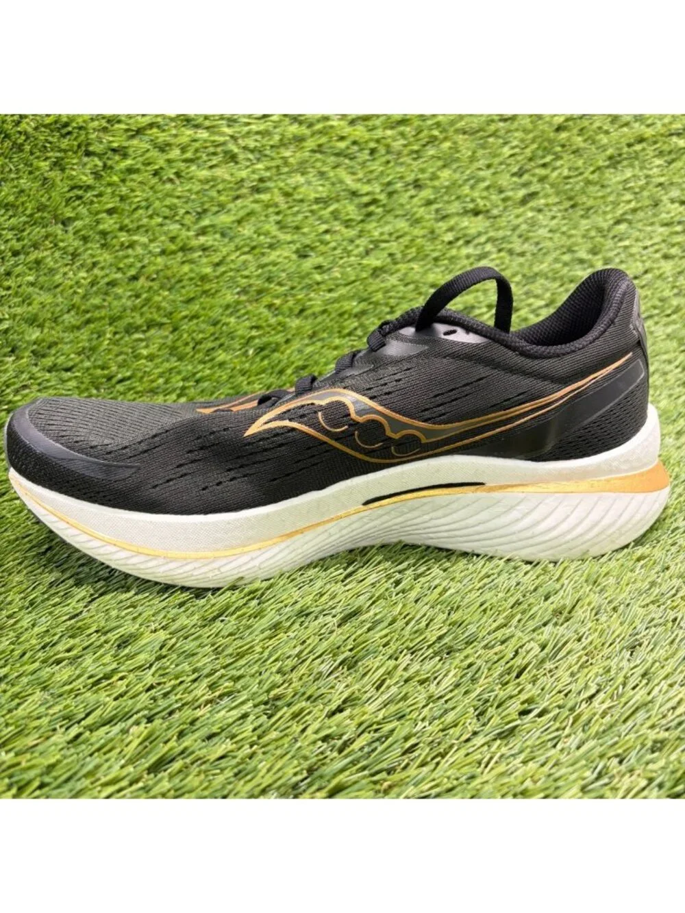 Saucony not original