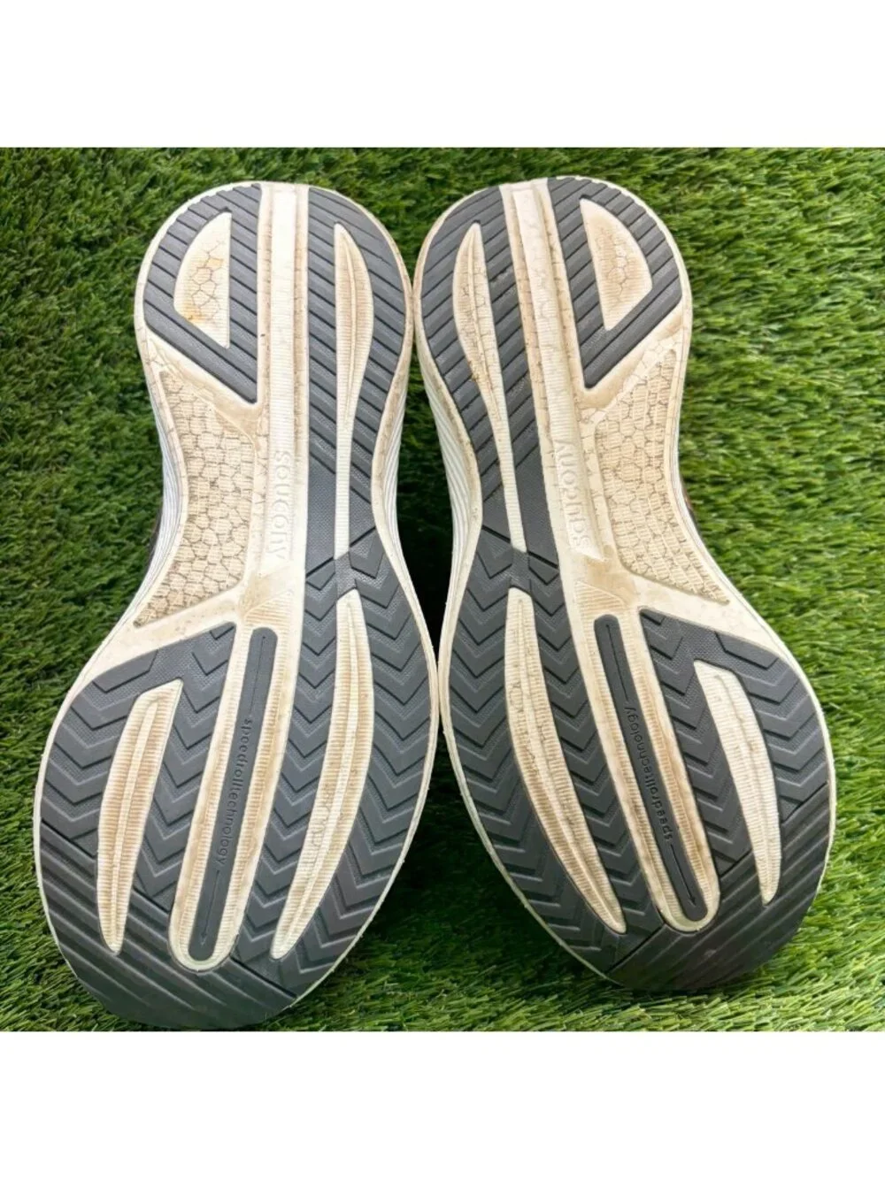 Saucony not original
