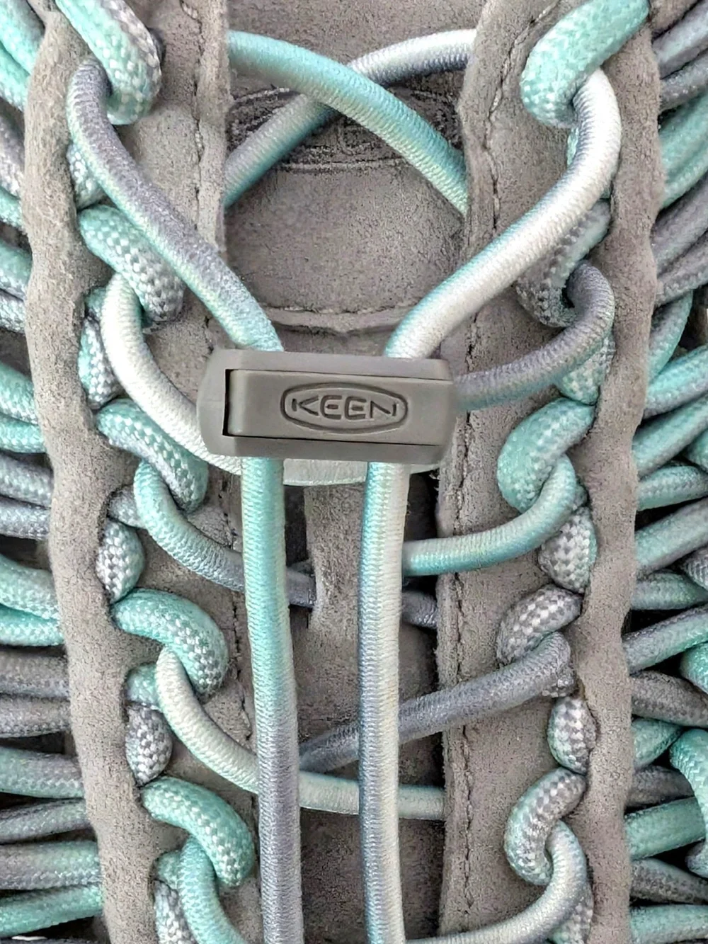 Keen women uneek
