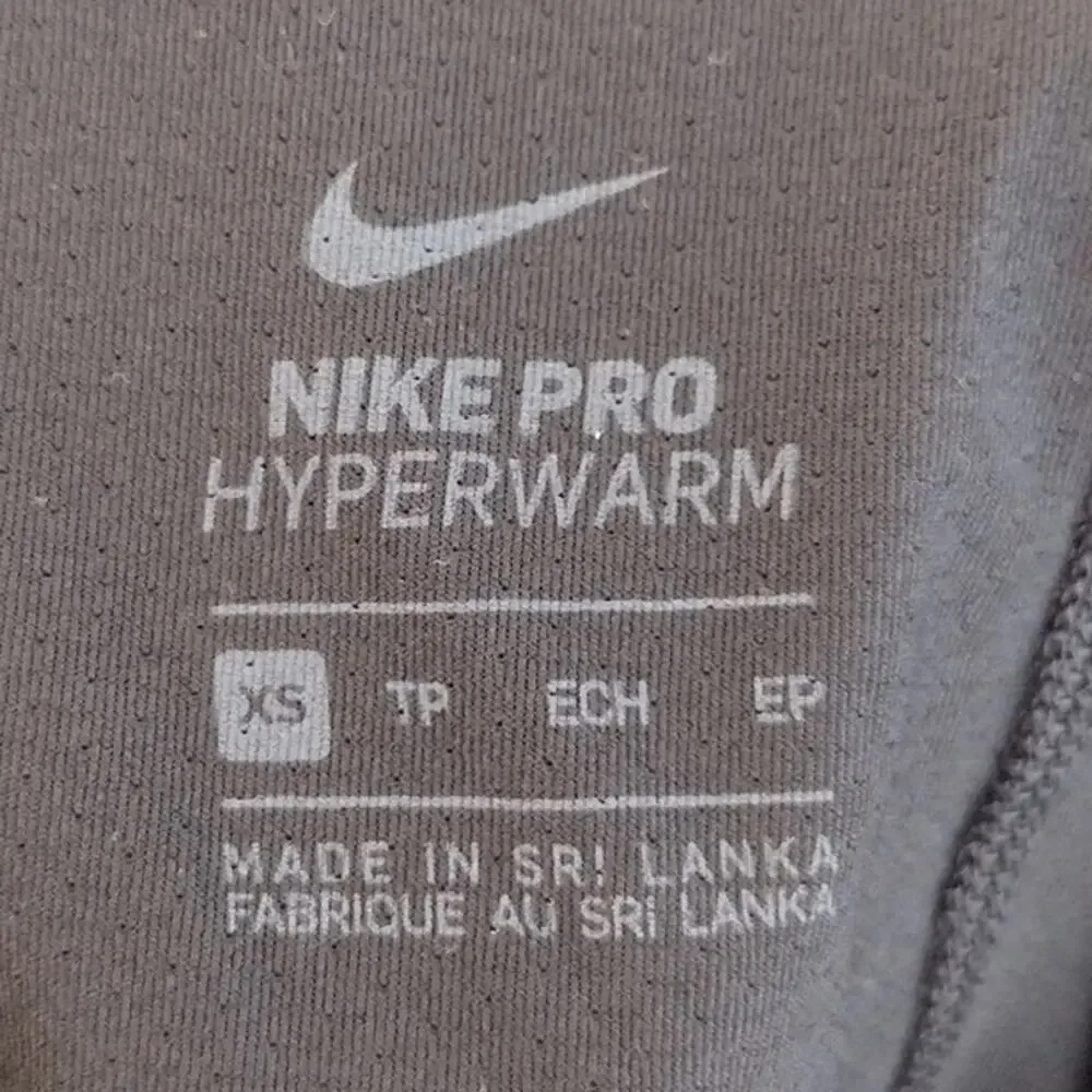 Nike pro hyperwarm