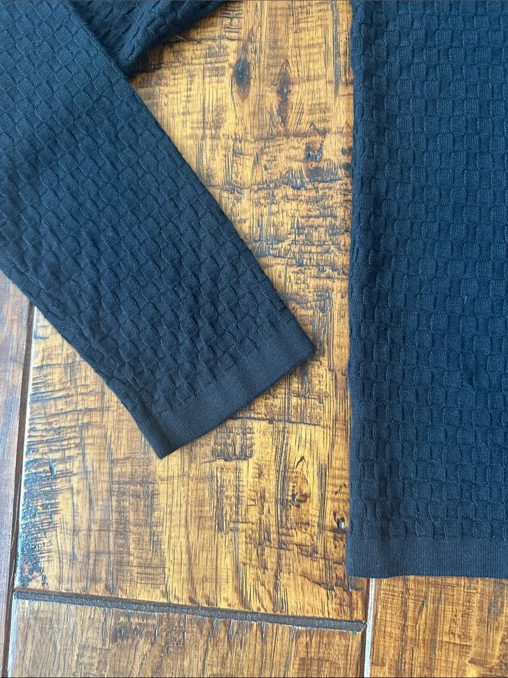 Ann Taylor Factory Black Textured Zip-Up Cardigan. New Without Tags