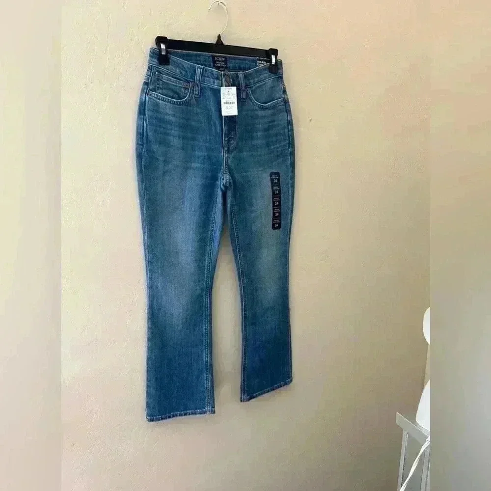 J. Crew flare crop