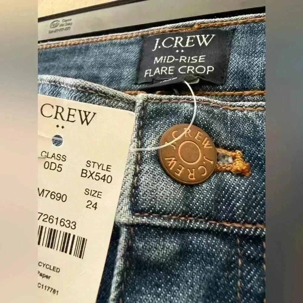 J. Crew flare crop