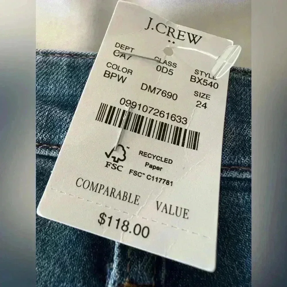 J. Crew flare crop