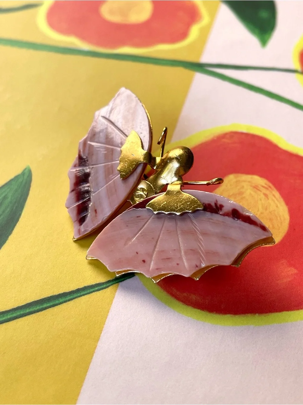 Vintage goldtone pink