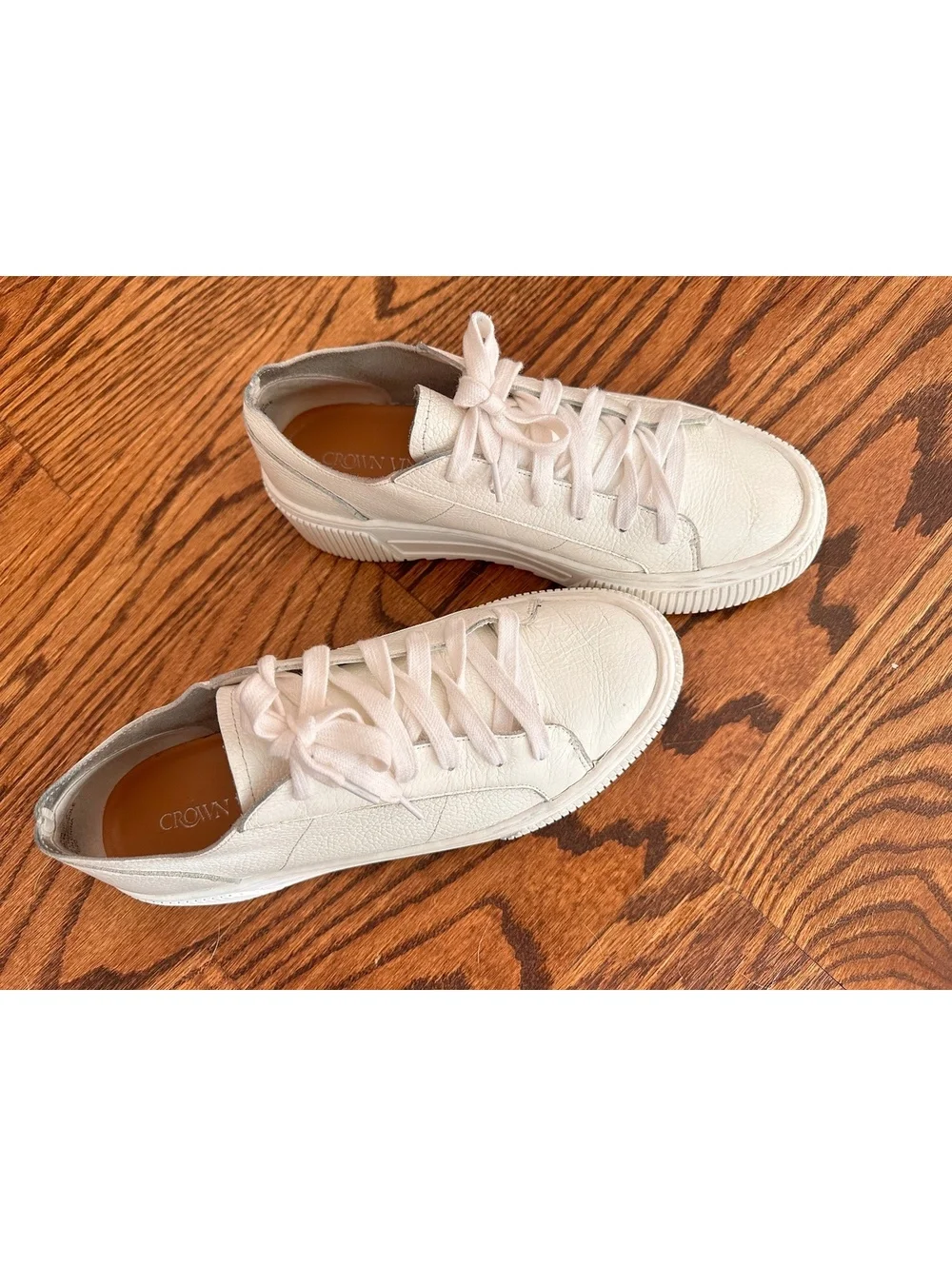 Crown Vintage crown vintage
