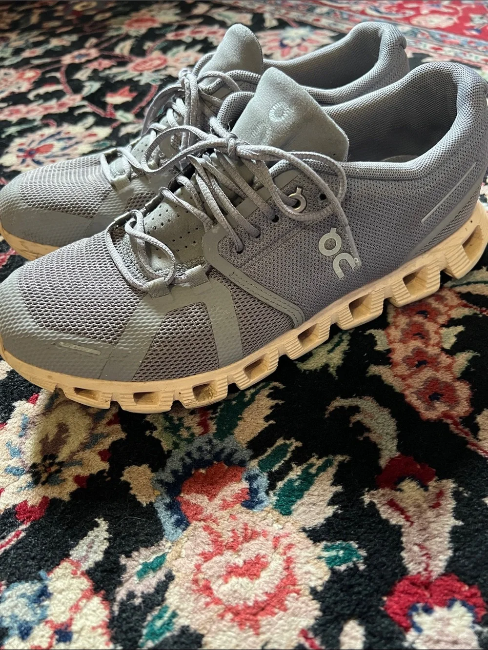 On Running running athletic