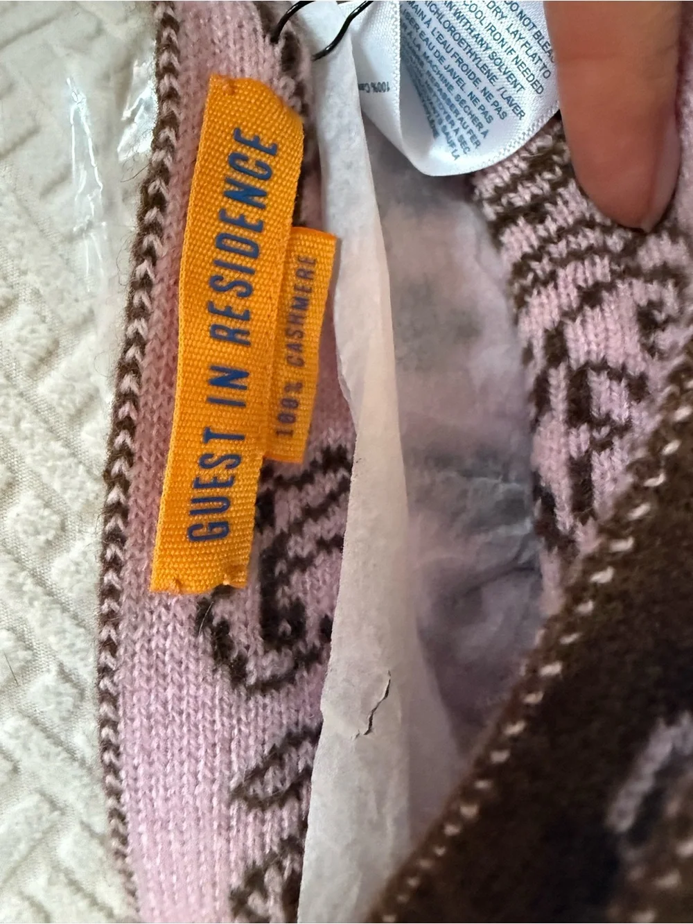 Guest In Residence 100% cashmere