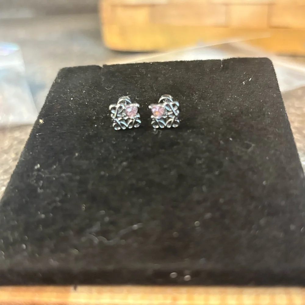 N/A these elegant