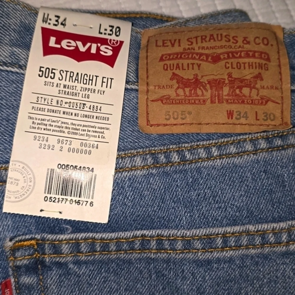 Levis it no