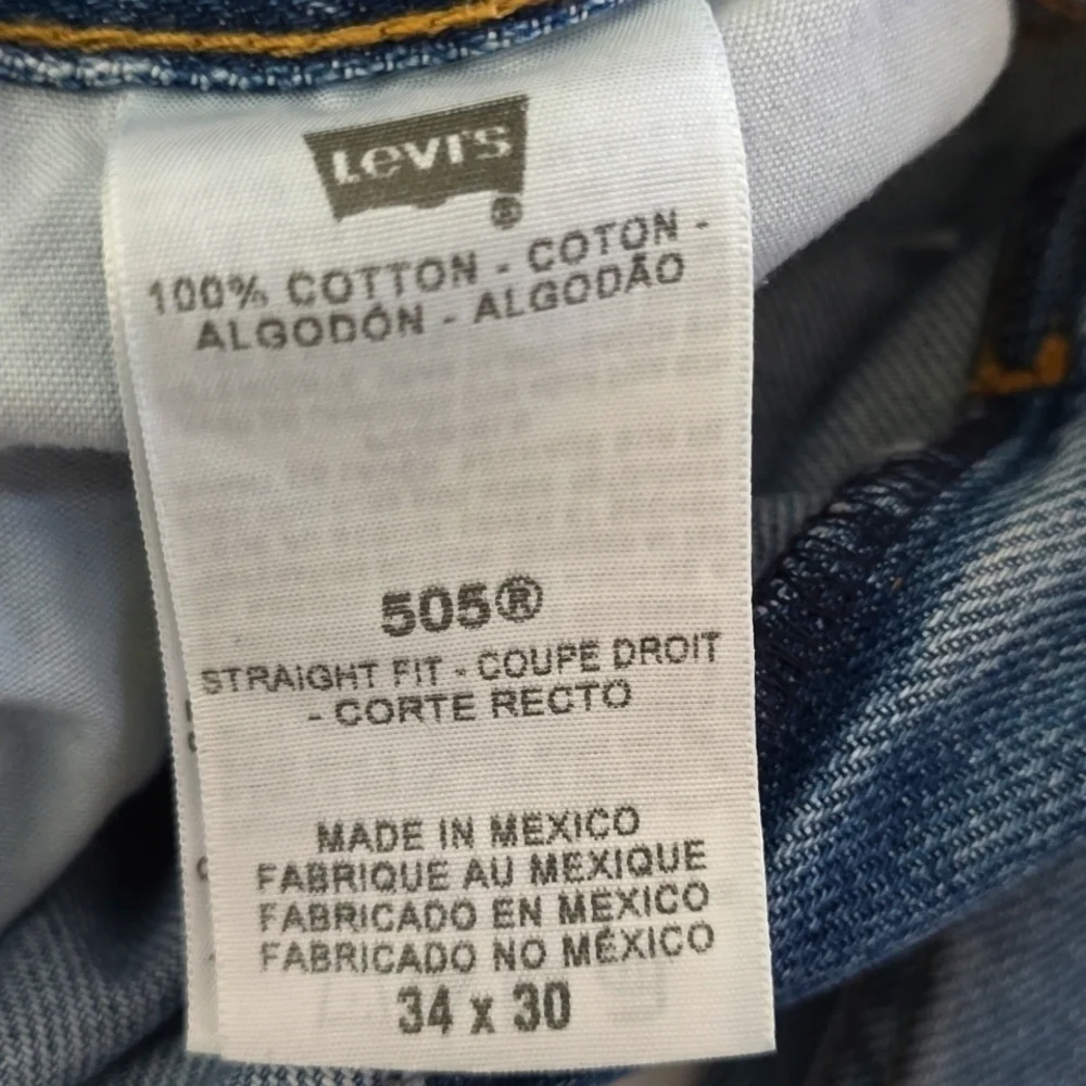 Levis it no