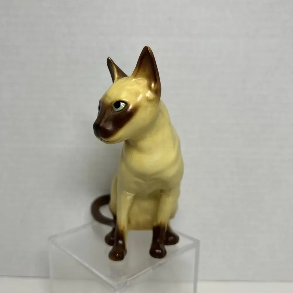 Unbranded vintage ceramic