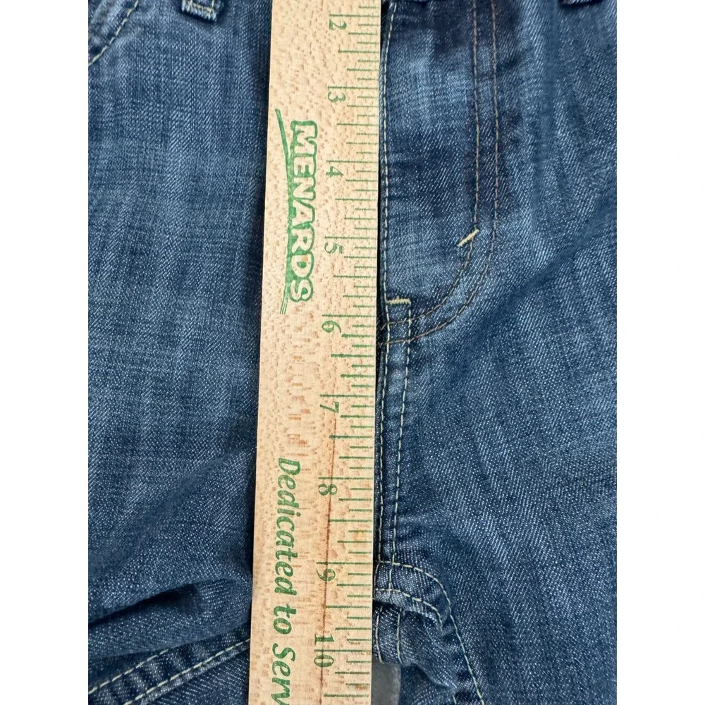 Levis back pants