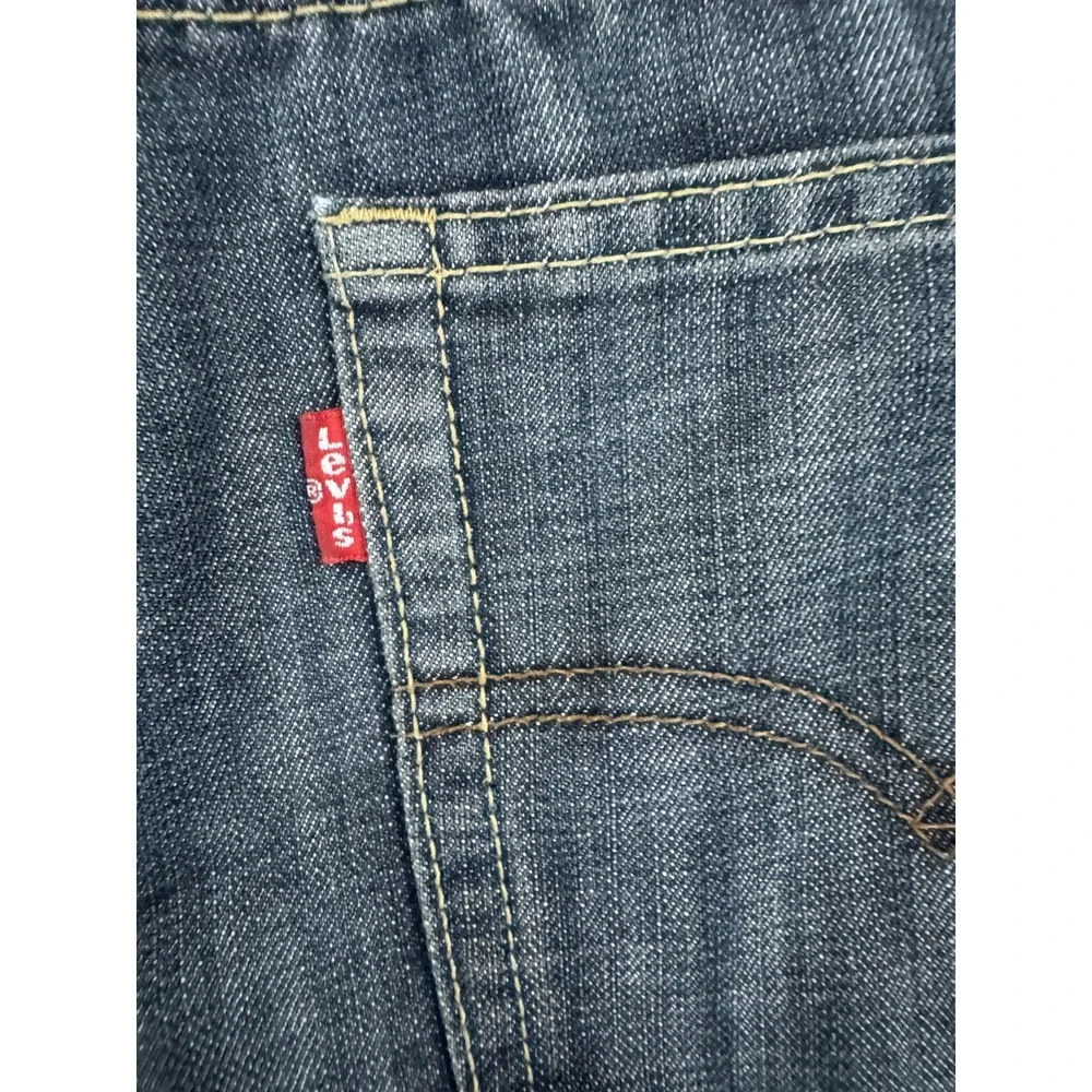 Levis back pants