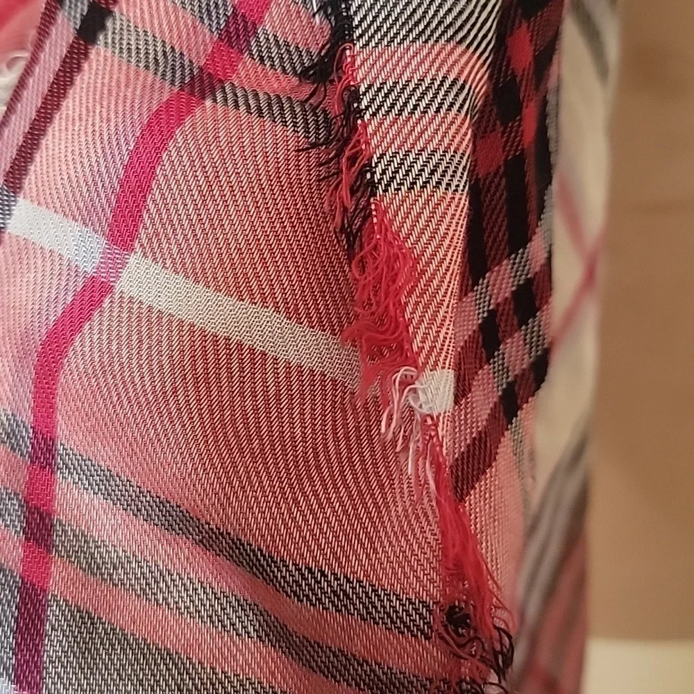 Unbranded red white