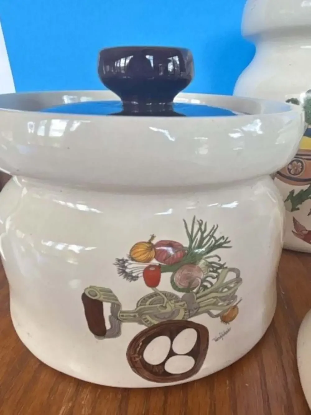 Wendy Wheeler illustrated ceramic