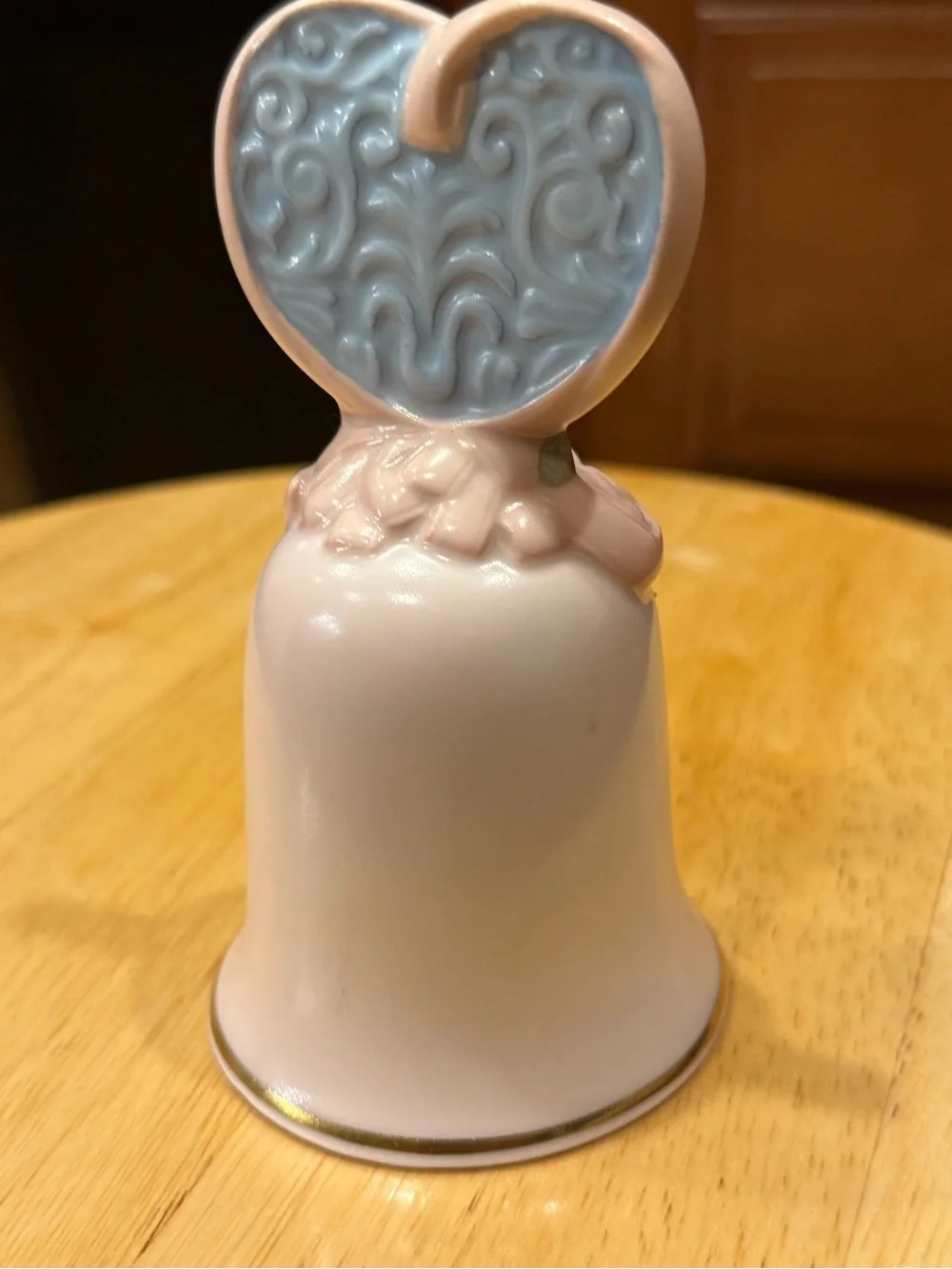 Avon delicate porcelain