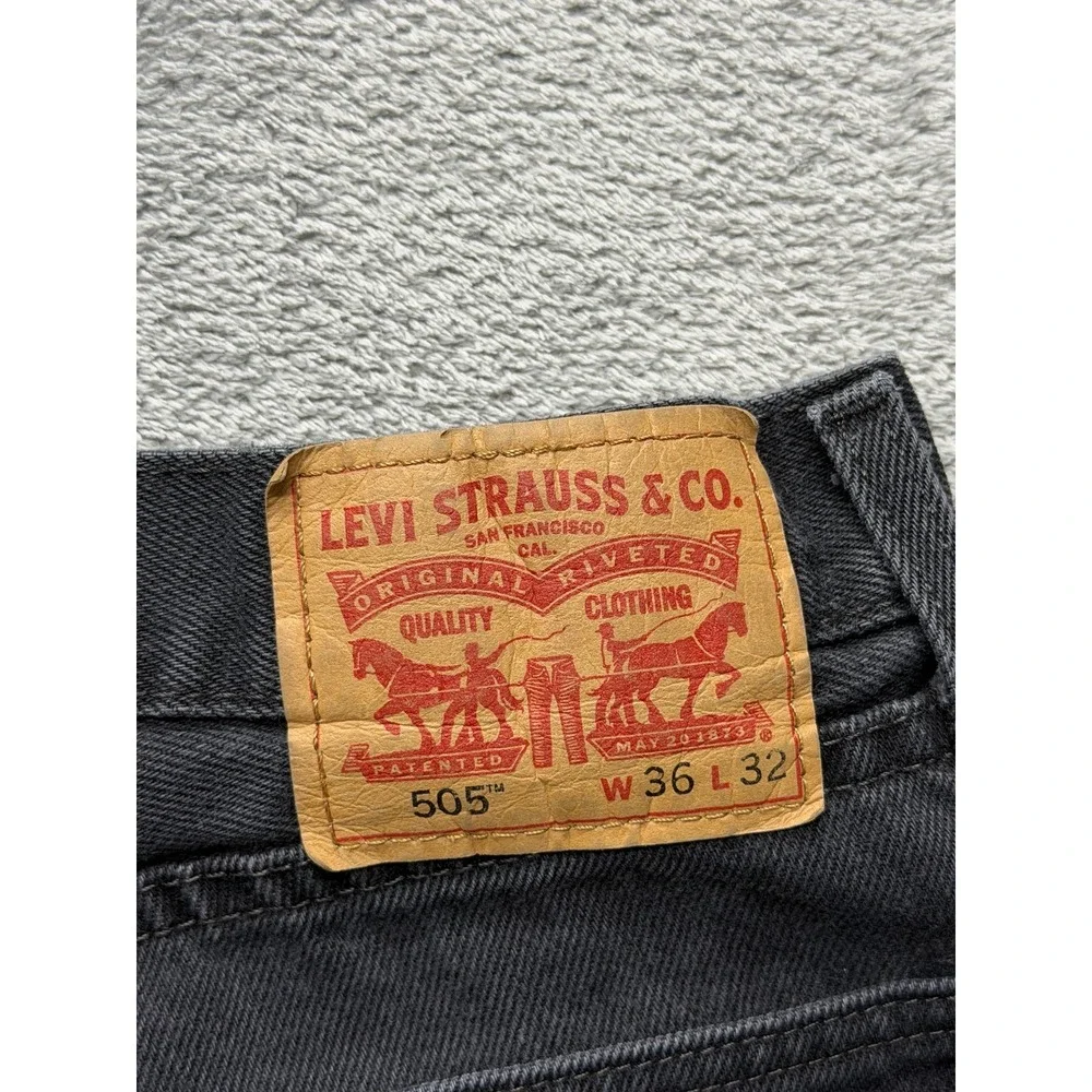 Levis pre owned