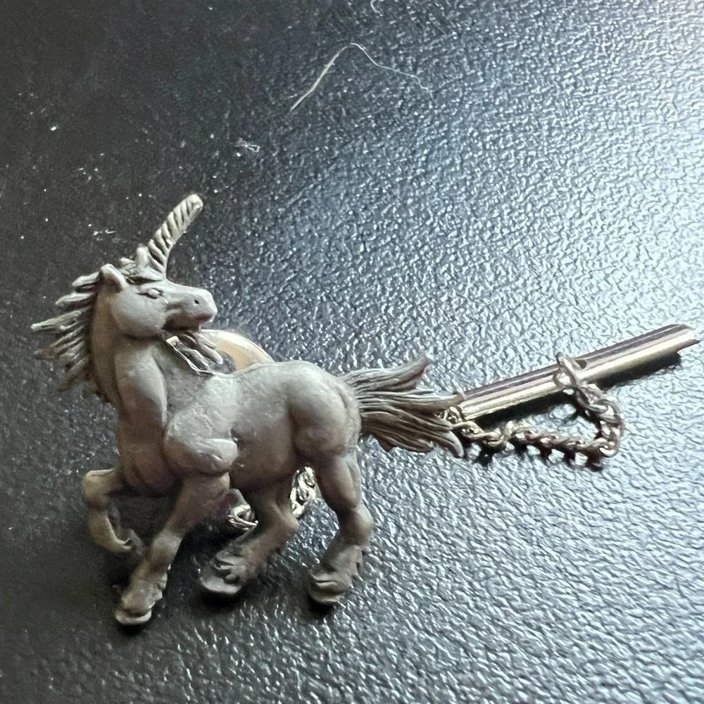 JJ Vintage Unicorn Lapel Pin Pewter Tie Tack Mythical Fantasy Horse‎ Collectible