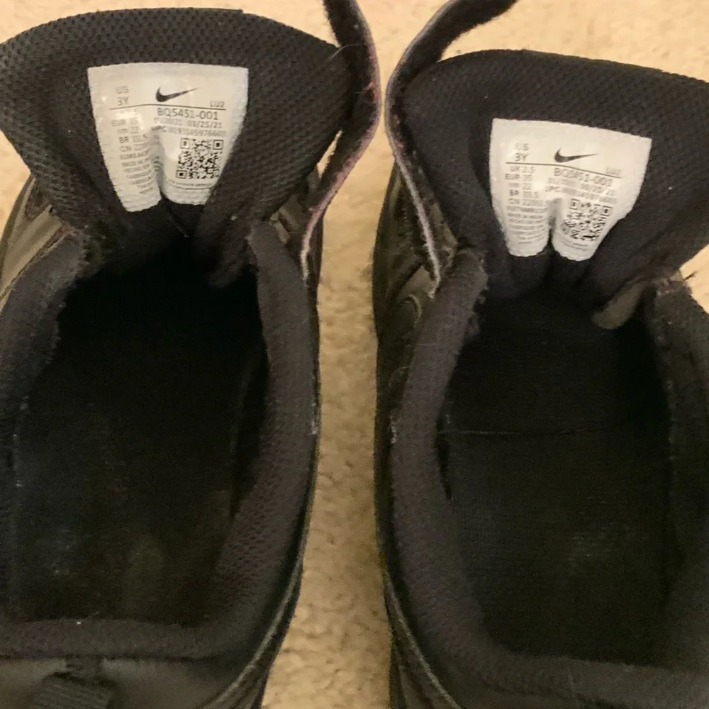 Nike used goor