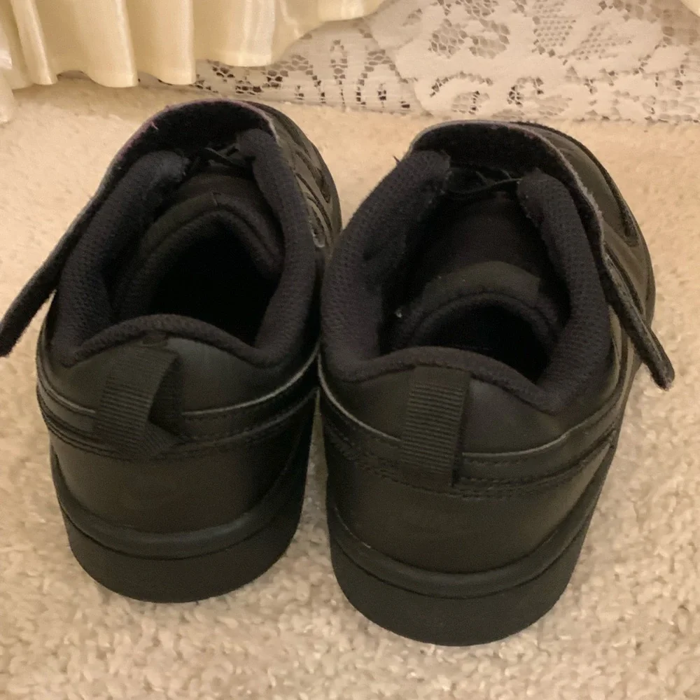 Nike used goor