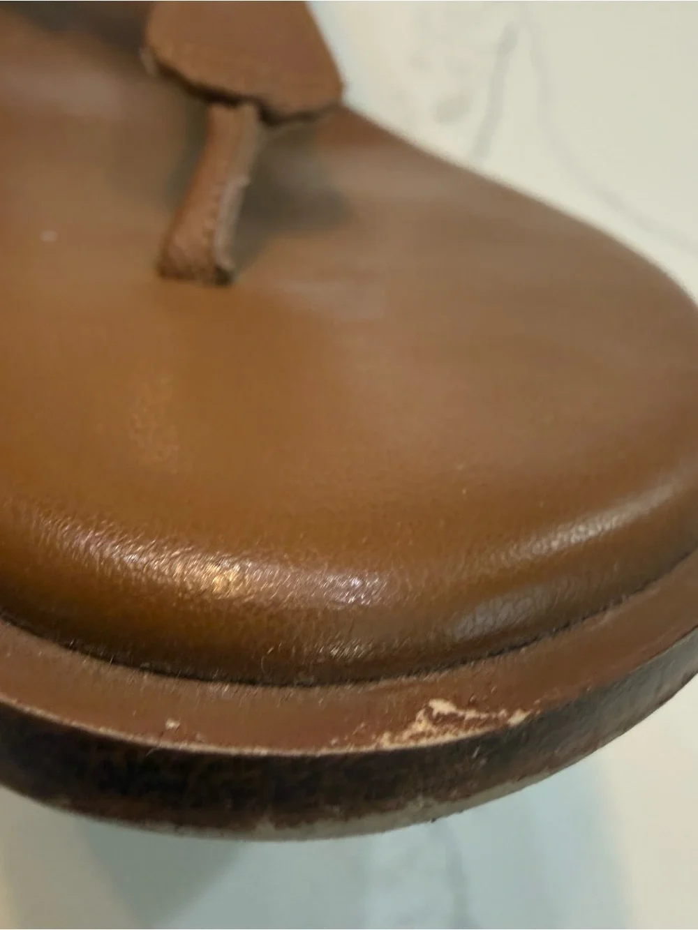 Michael Kors leather these plate