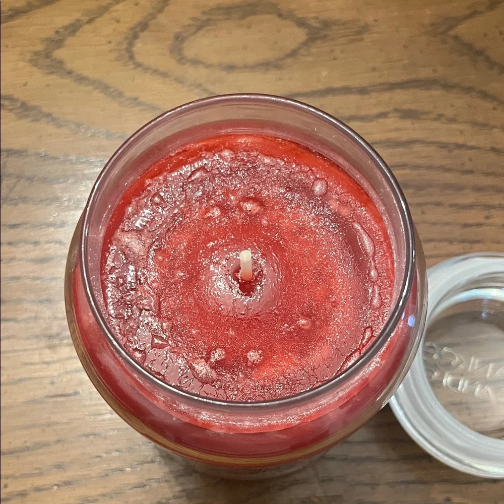 Yankee Candle scent features