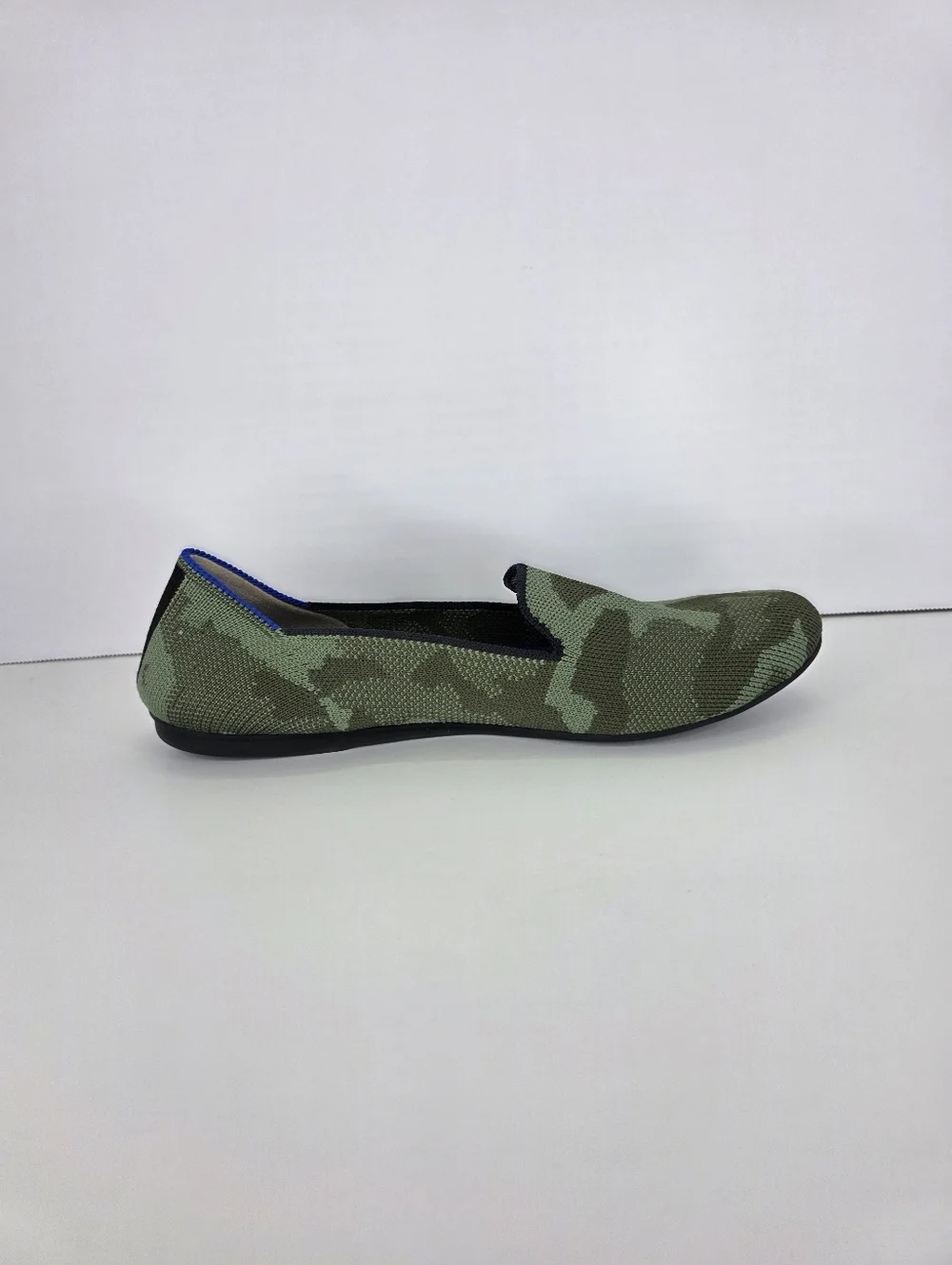 Rothys material look low