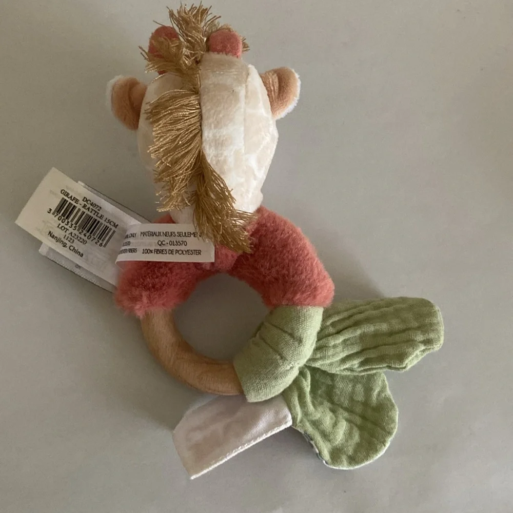 DouDou wooden giraffe