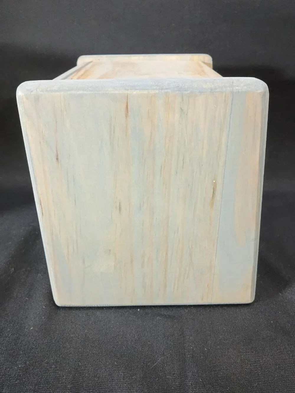 N/A charming wooden