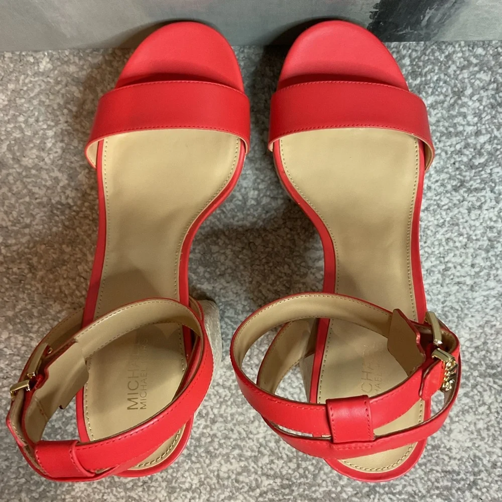 Michael Kors statement detailing heel