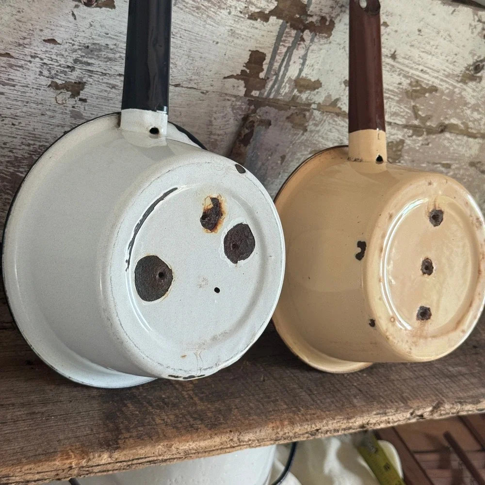 N/A vintage enamelware
