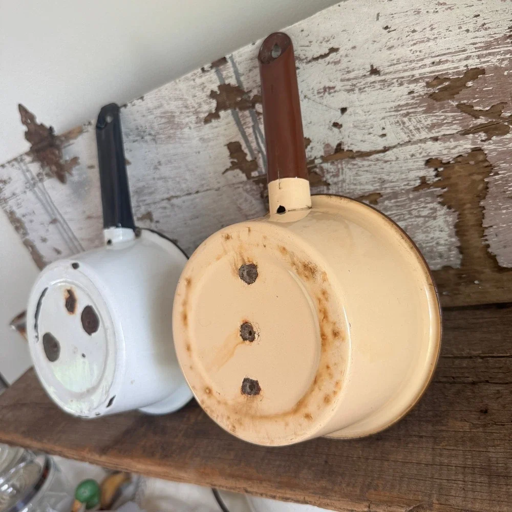 N/A vintage enamelware