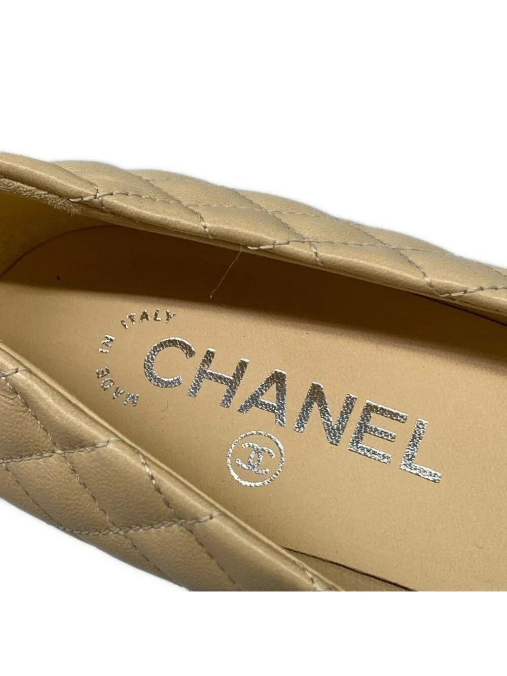 Chanel category pumps