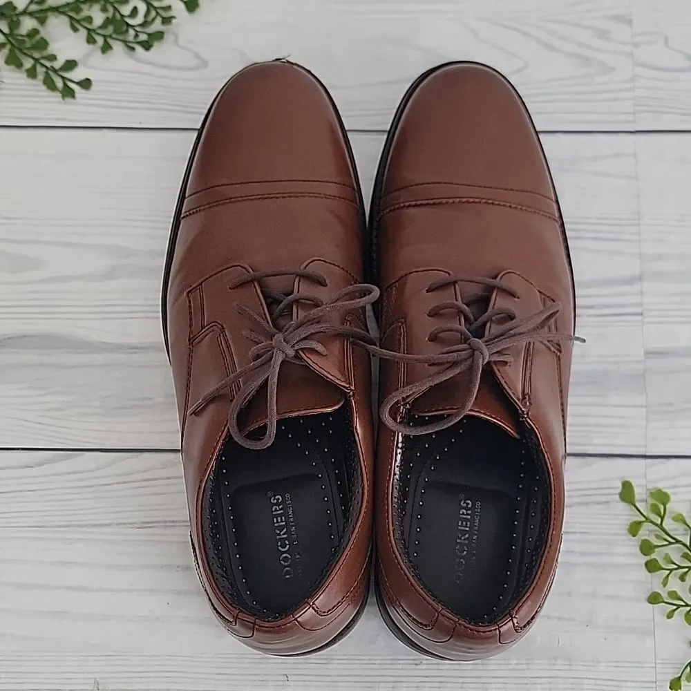 Dockers owned lace