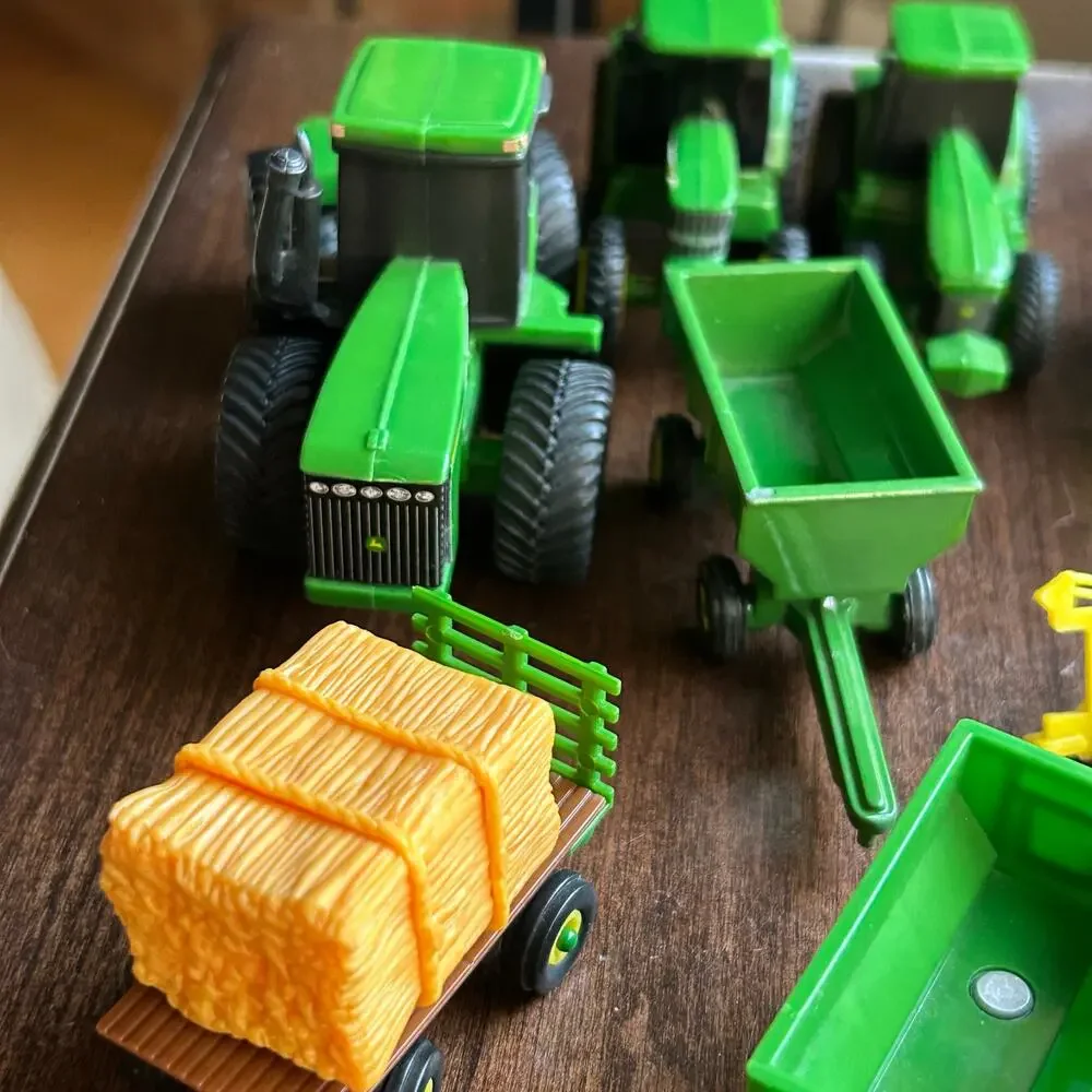 ERTL 30+ piece